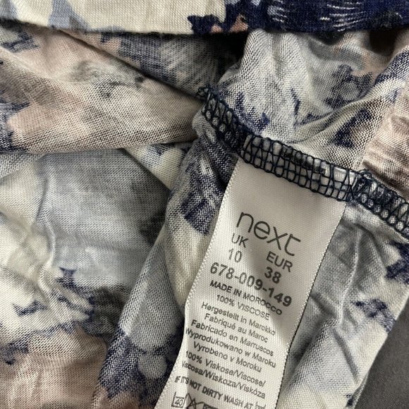 Next size 10 blue floral print v neck short sleeve blouse - Picture 6 of 6